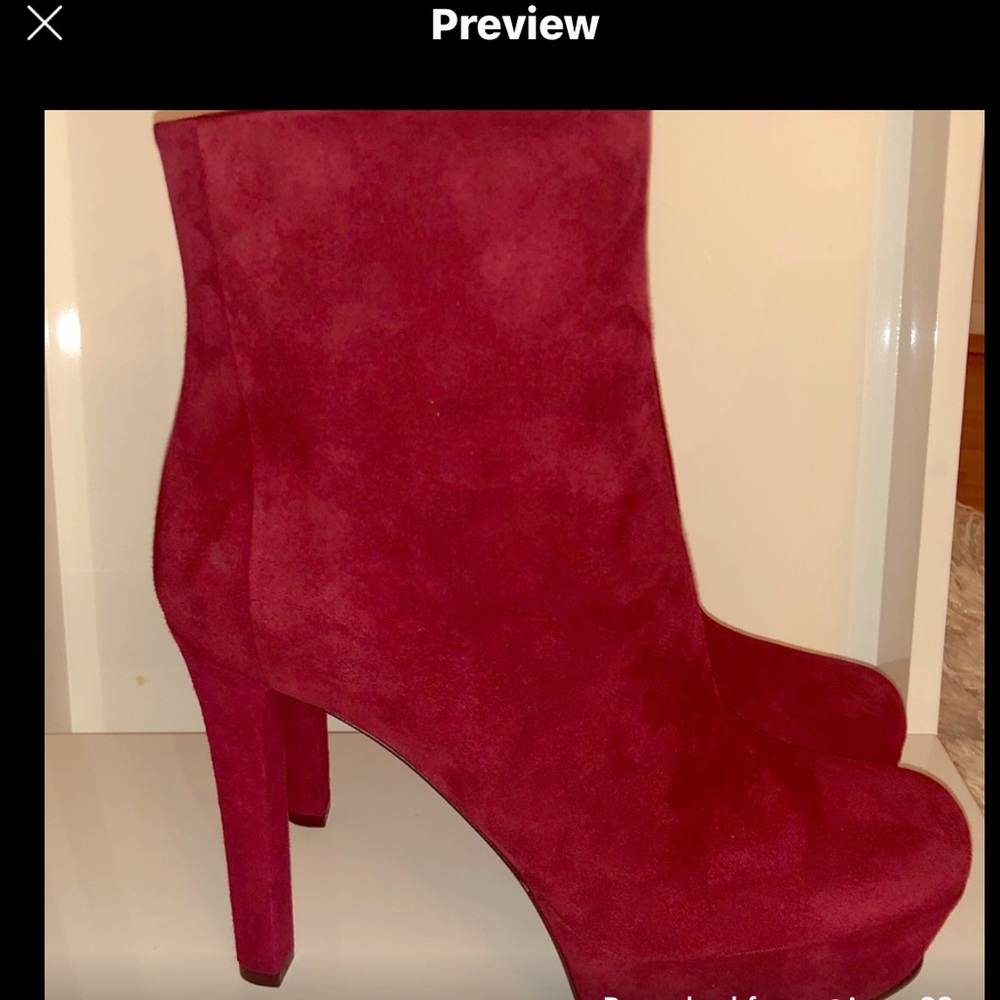 Gucci ankle boots!  Suede - Red-Sexy Boots! Never worn with box